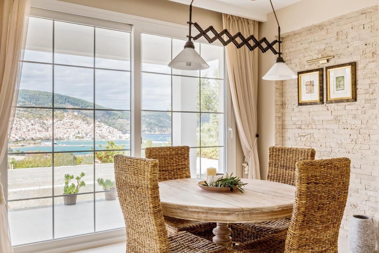 Revenio Villa *