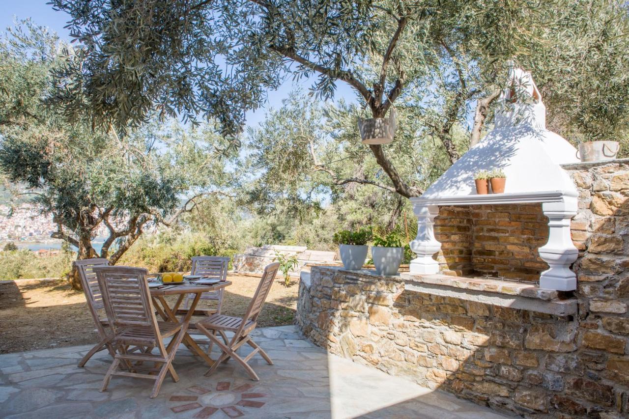Revenio * Skopelos Town