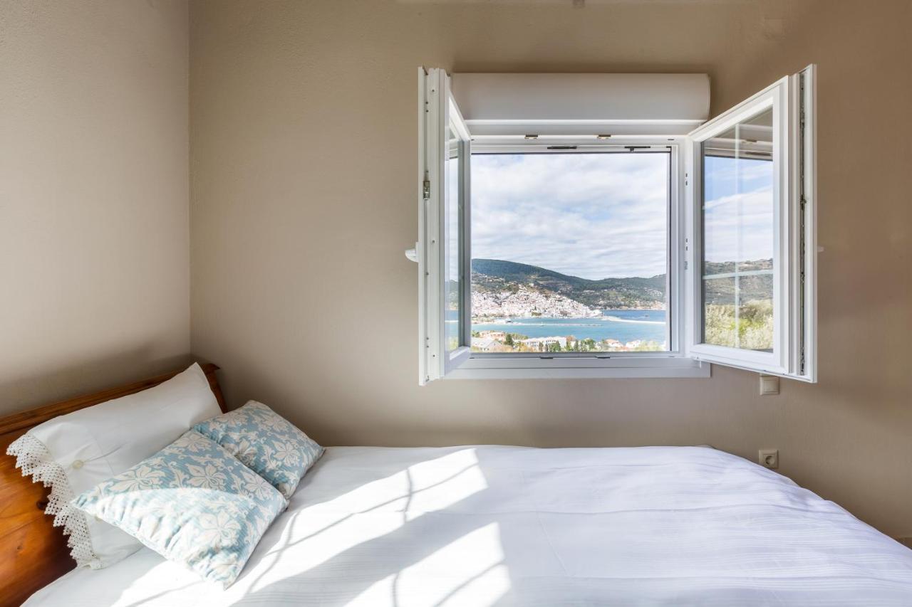 Revenio Villa Skopelos Town